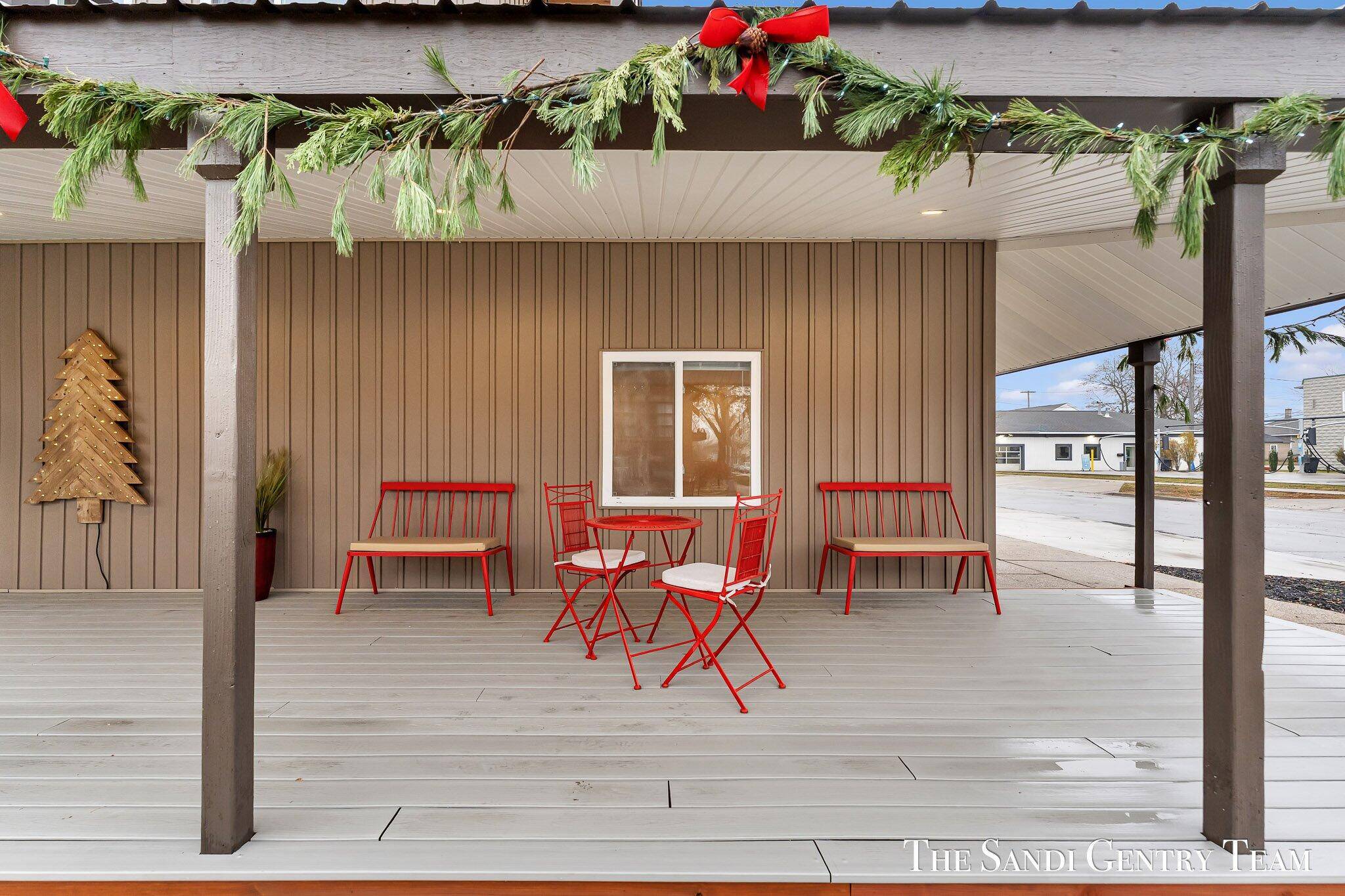 Grand Haven, MI 49417,300 N 7th ST #Unit 1- Main