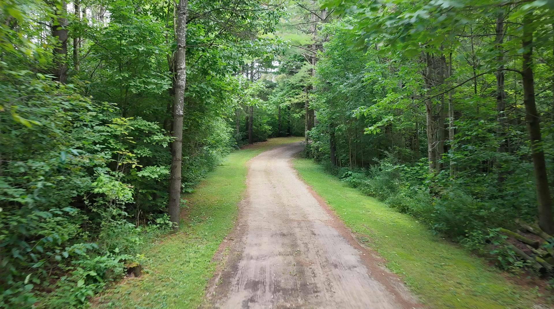 Minto, ON N0G 1M0,9849 Wellington Rd 3 N/A