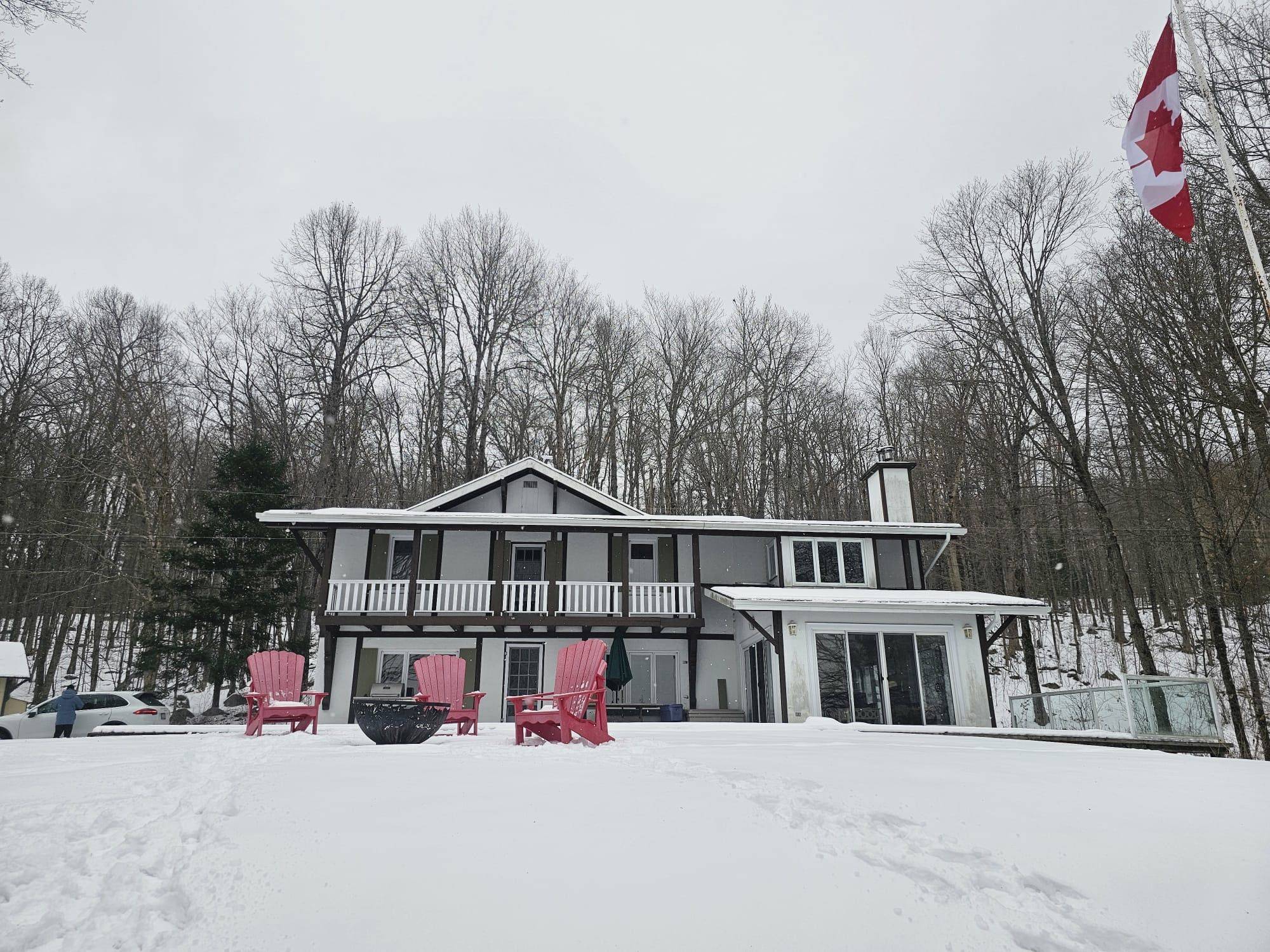 Ryerson, ON P0A 1C0,127 Wind Rose LN #B