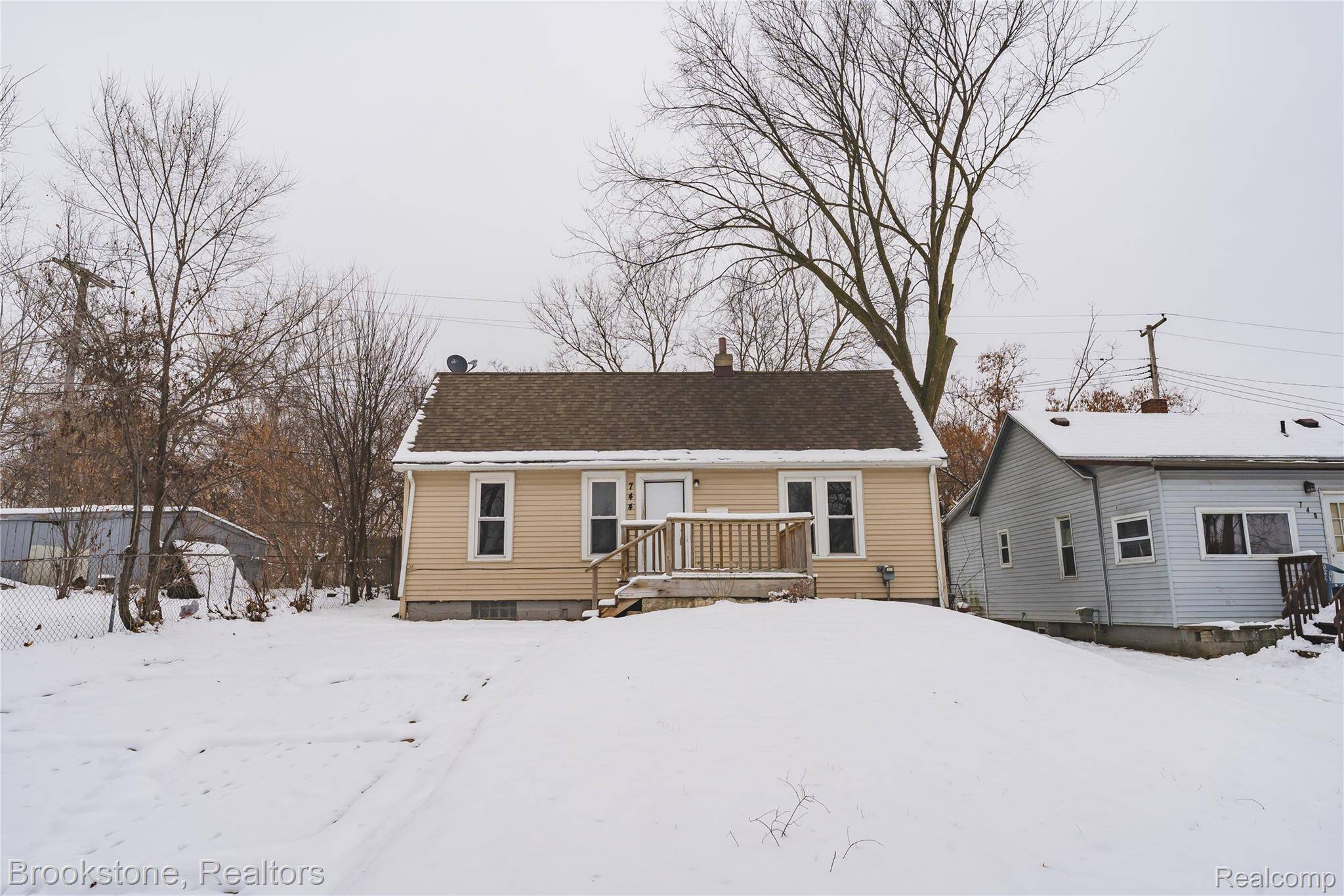 Pontiac, MI 48340,744 Saint Clair ST