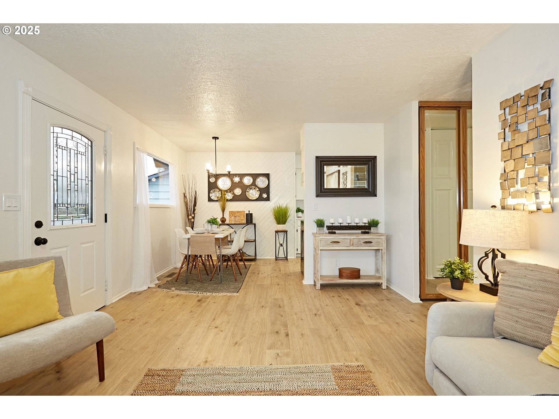 Portland, OR 97206,6527 SE 77TH AVE