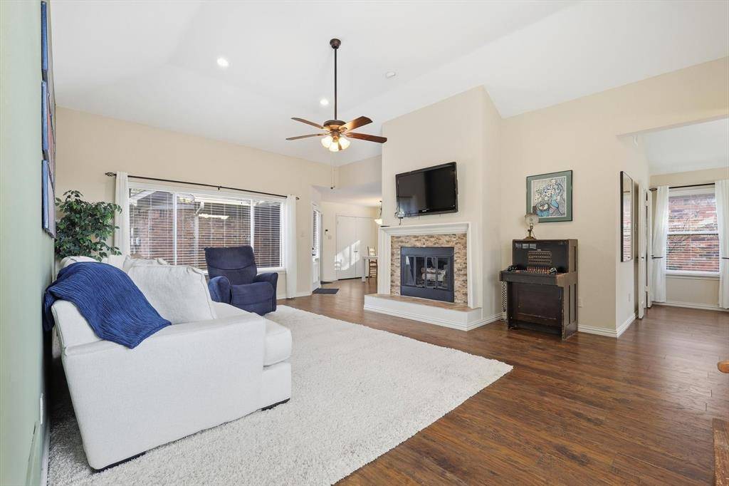 Coppell, TX 75019,628 Coats Street