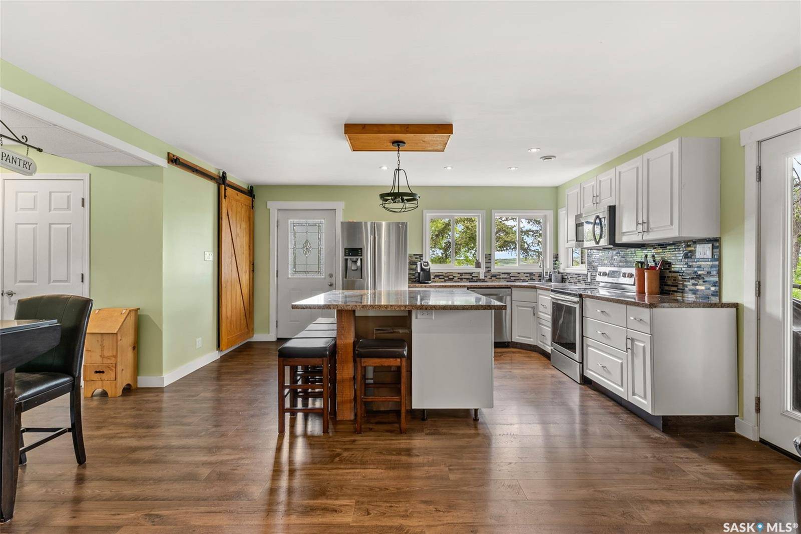 Regina Beach, SK S0G 4C0,225 3rd STREET E