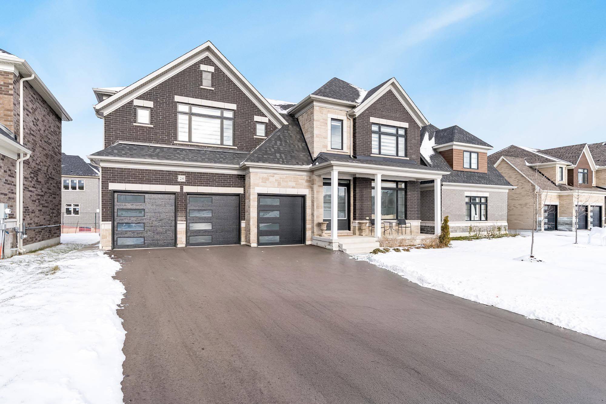 Adjala-tosorontio, ON L0G 1W0,24 Magnolia AVE