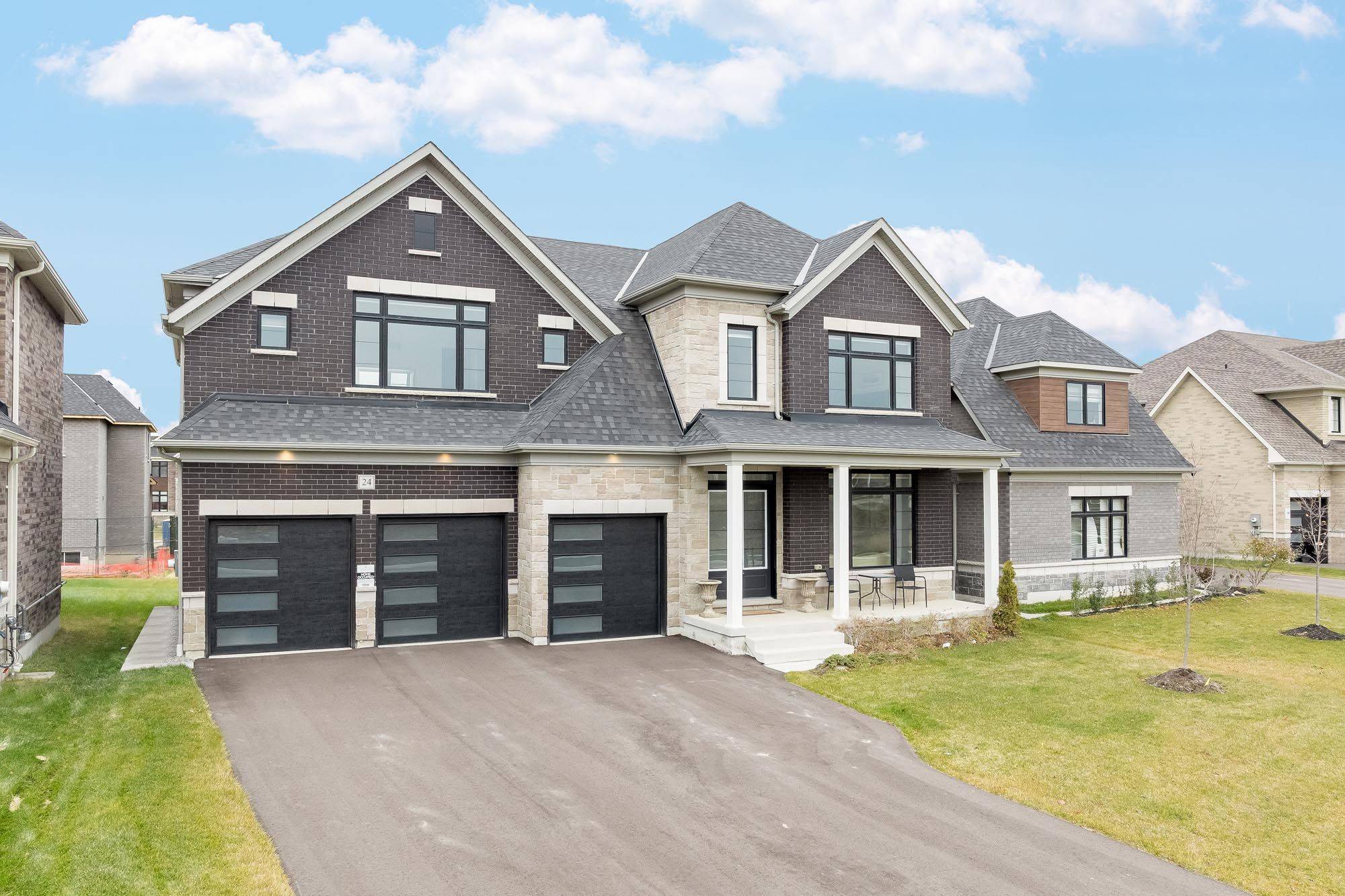 Adjala-tosorontio, ON L0G 1W0,24 Magnolia AVE