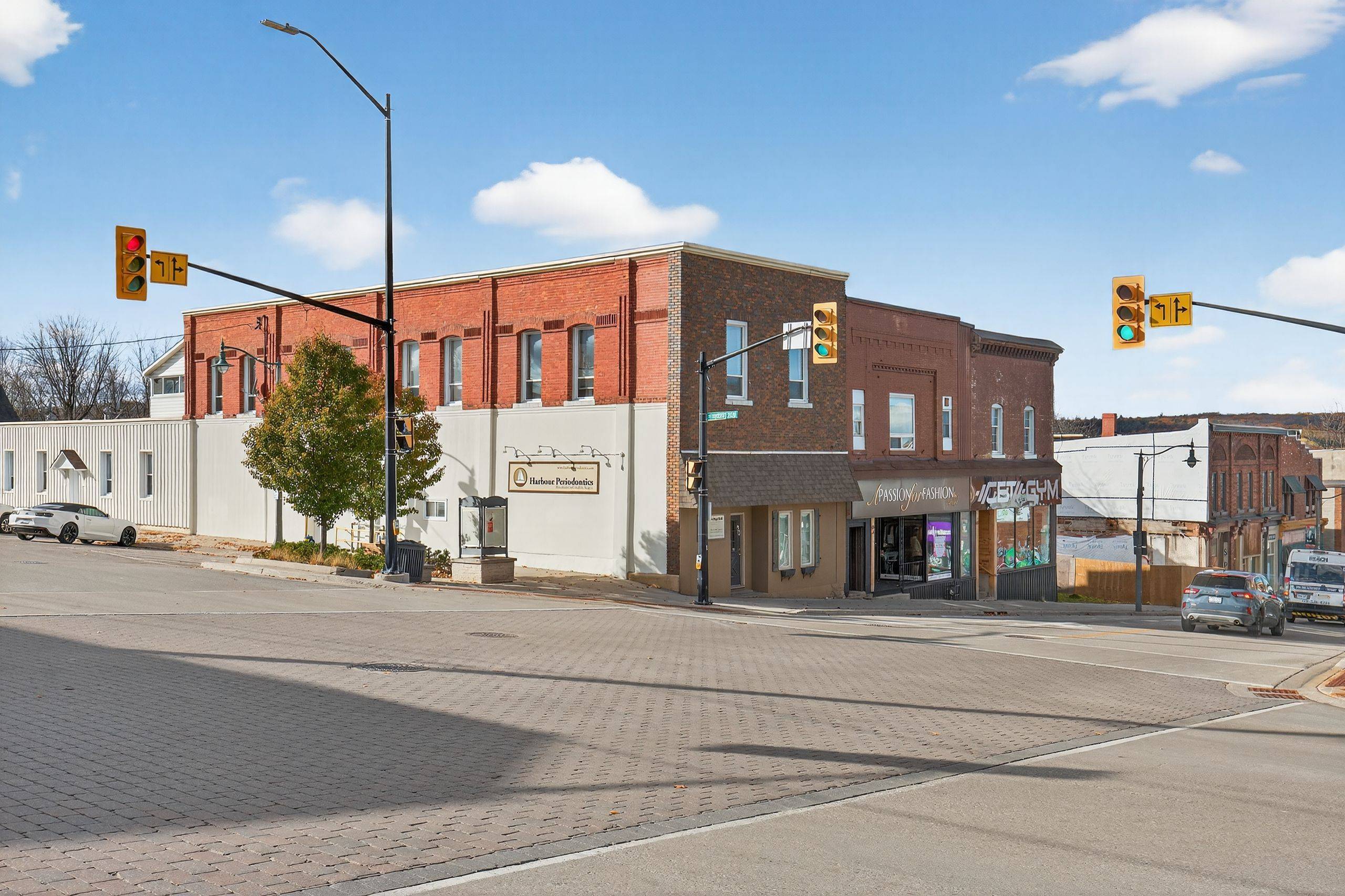 Penetanguishene, ON L9M 1T4,90 Main ST #6