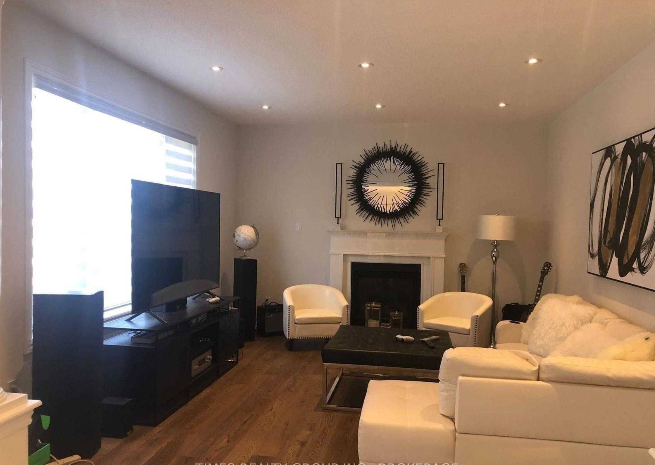 Springwater, ON L9X 0S9,14 Travers Gate