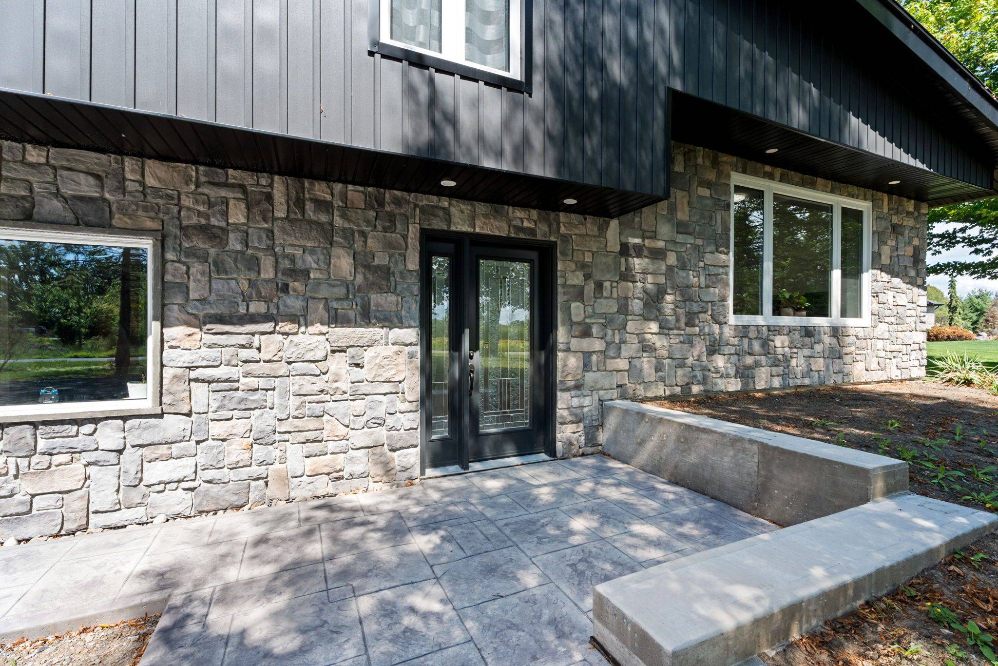 Fort Erie, ON L2A 5M4,1546 Nigh RD