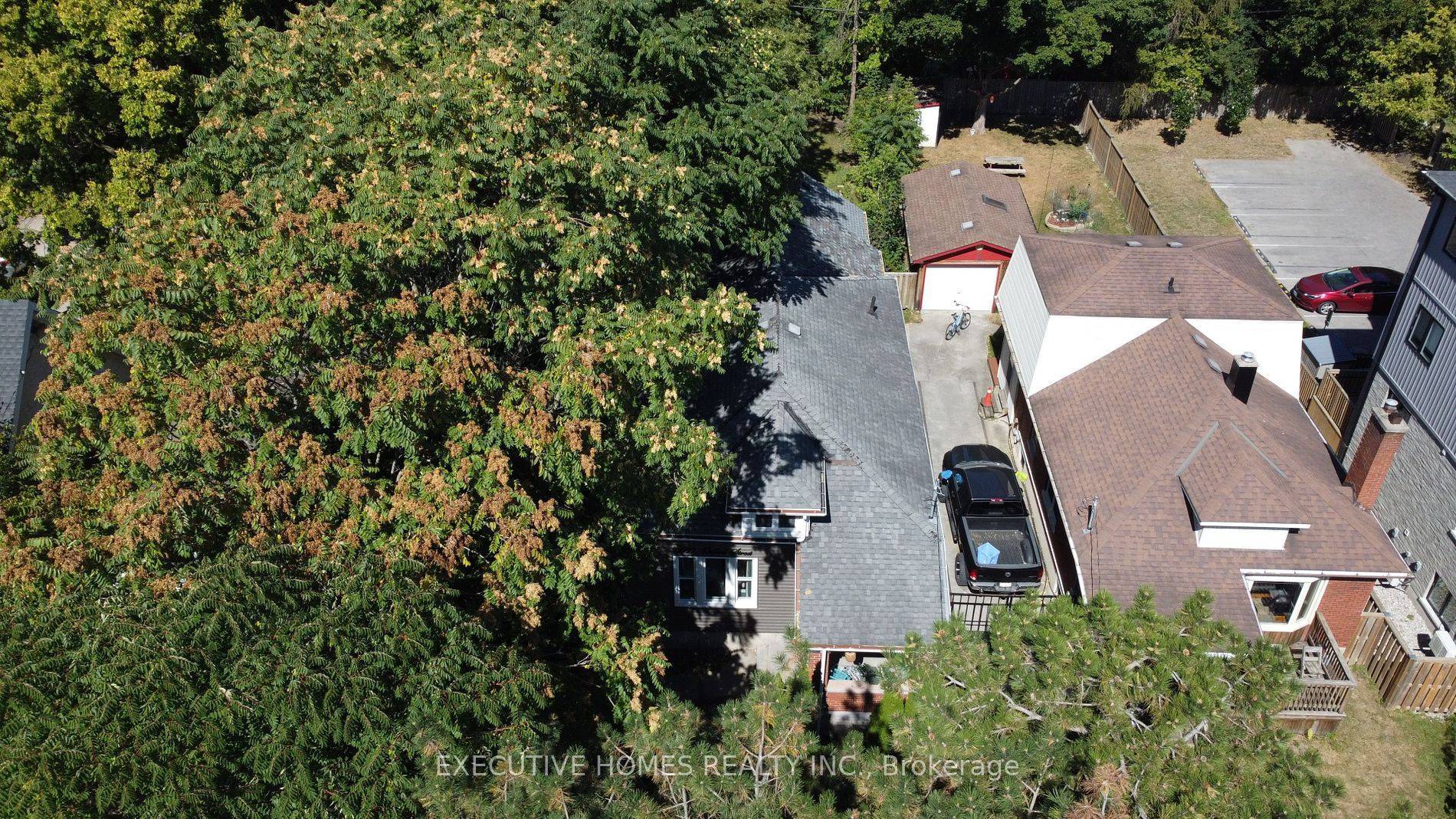 London East, ON N5X 3J4,650 Oxford ST E