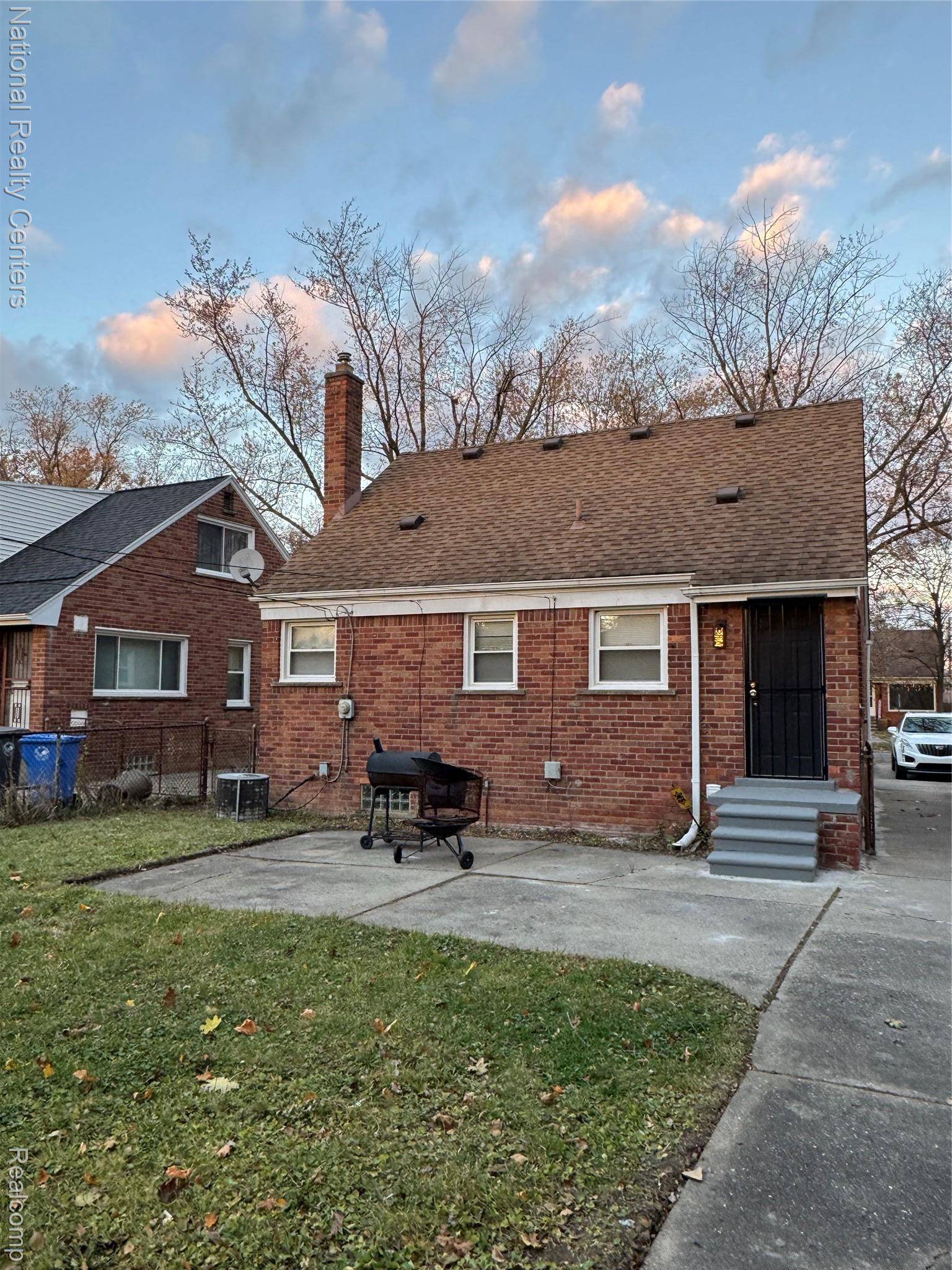 Inkster, MI 48141,506 Fairwood ST