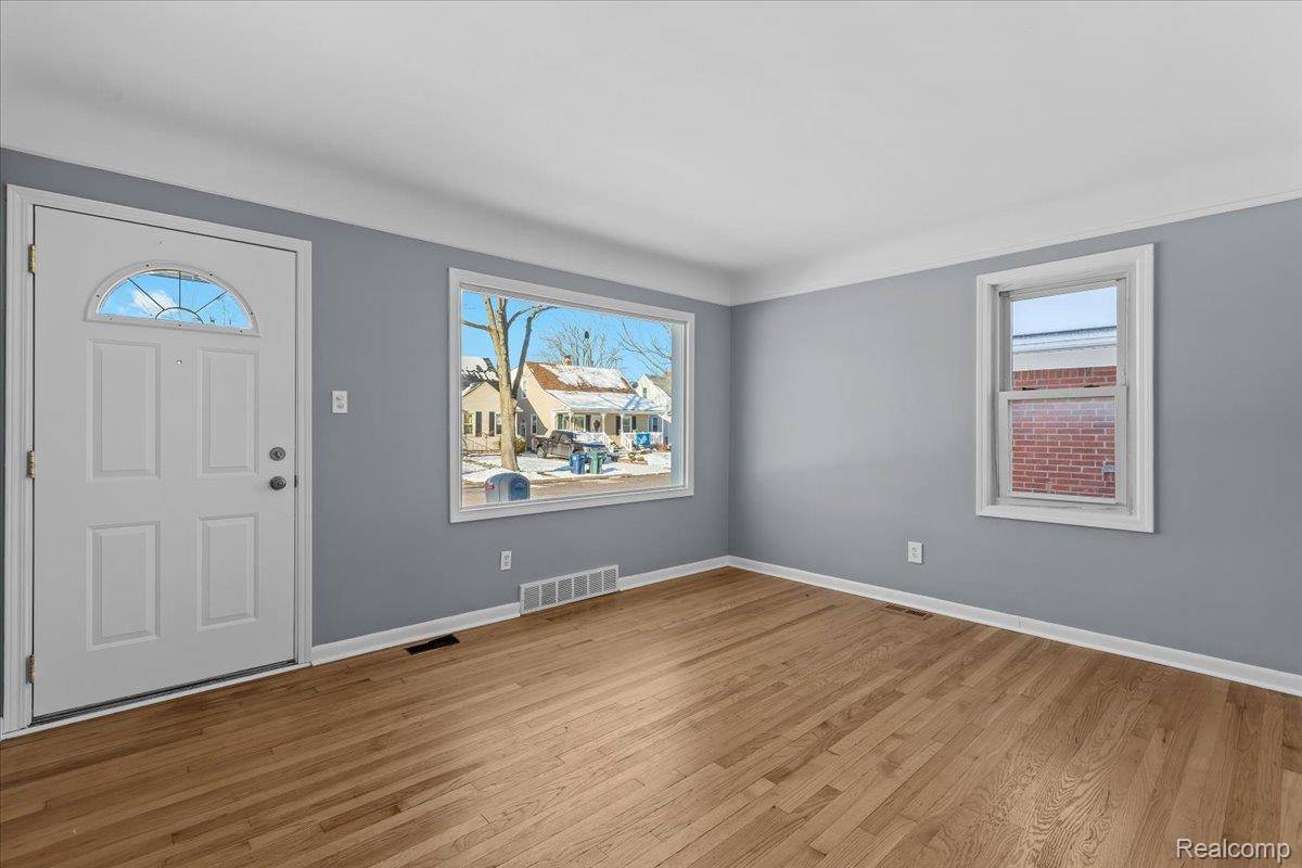 Lincoln Park, MI 48146,4123 Lafayette BLVD