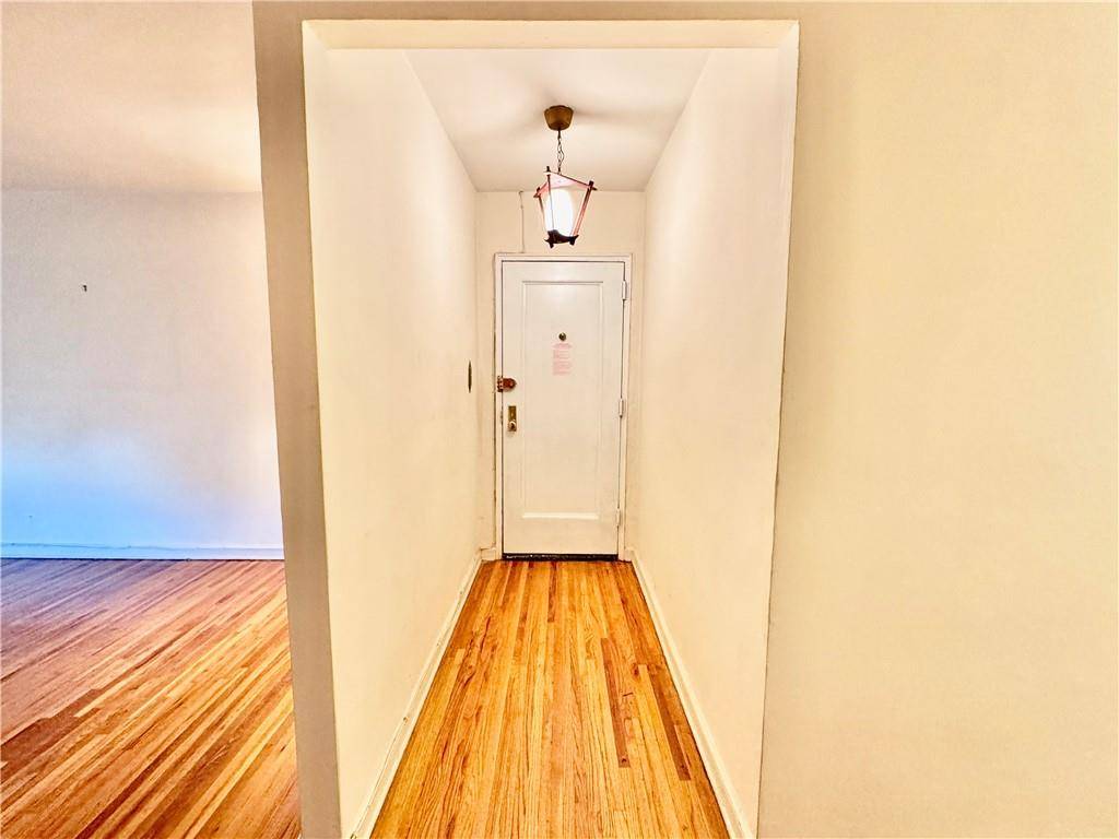 Brooklyn, NY 11218,243 McDonald AVE #5K