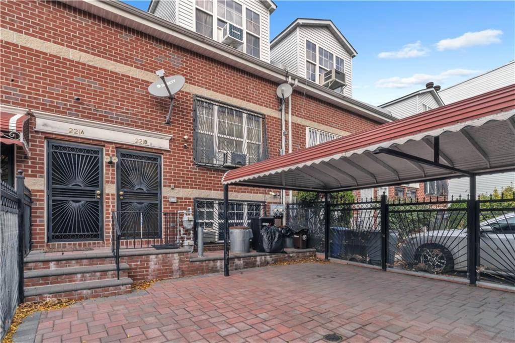 Brooklyn, NY 11233,221 Macdougal ST