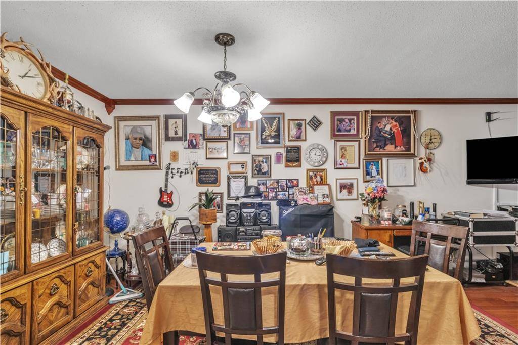 Brooklyn, NY 11233,221 Macdougal ST