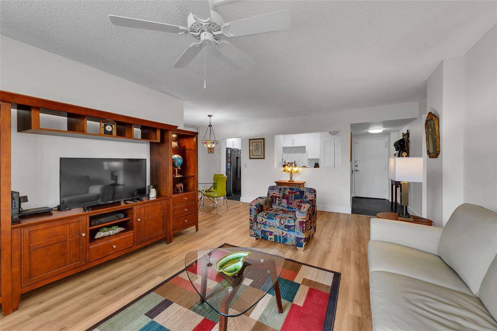 Fort Lauderdale, FL 33308,6000 NE 22 Way #1E