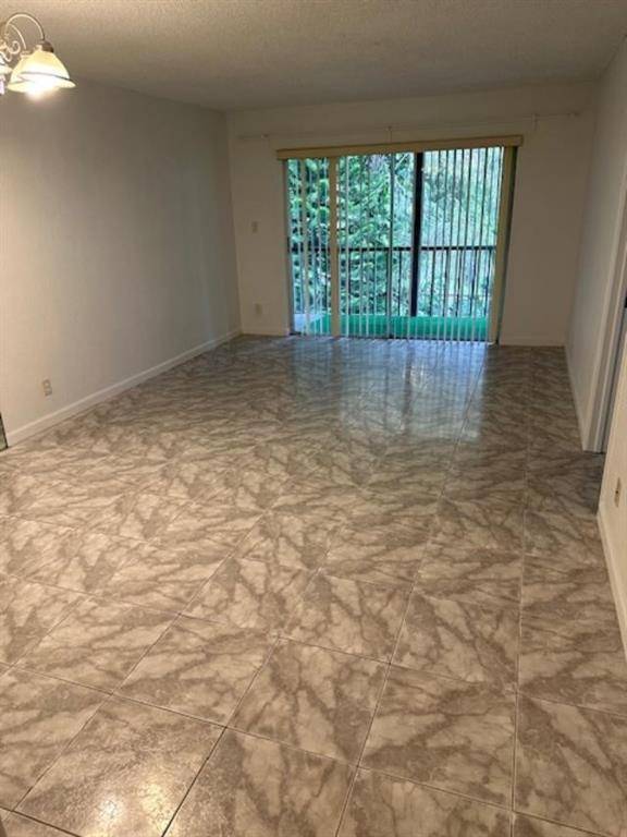 Tamarac, FL 33321,7831 N Colony Cir N #203