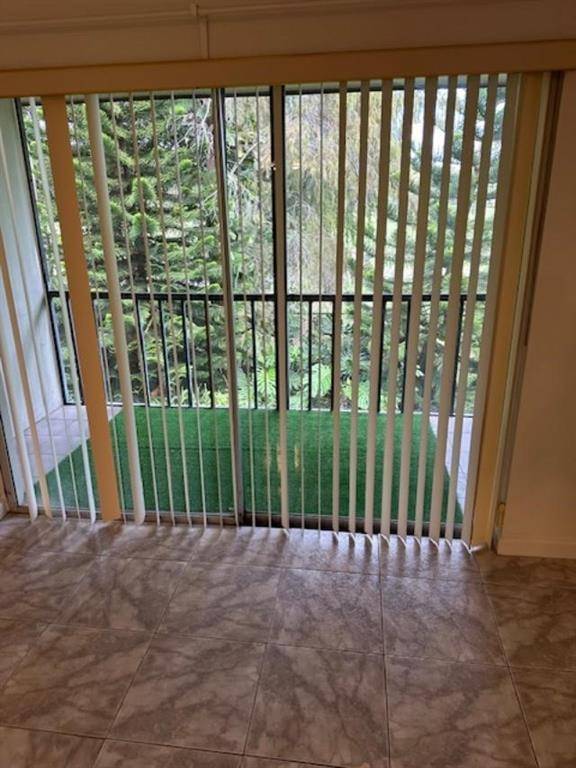 Tamarac, FL 33321,7831 N Colony Cir N #203