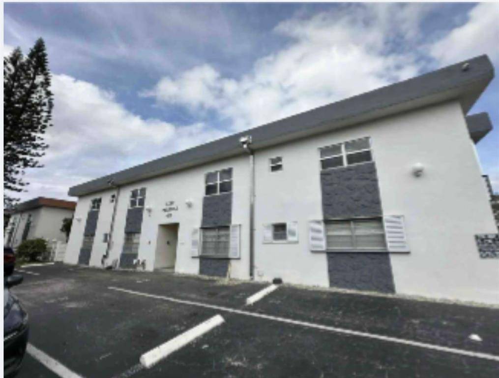 Hallandale Beach, FL 33009,415 NE 2nd St #111