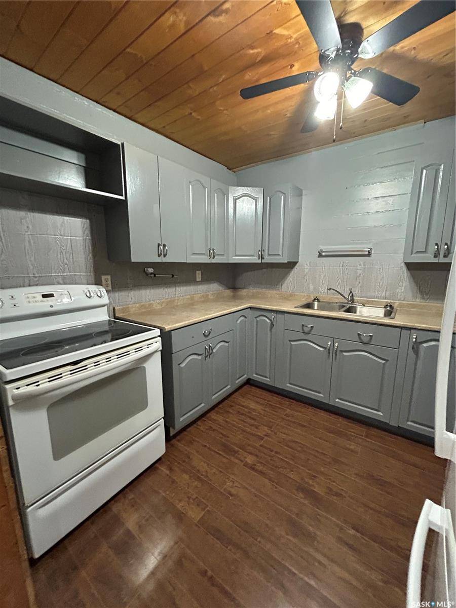 Kelvington, SK S0A 1W0,203 Prouse STREET