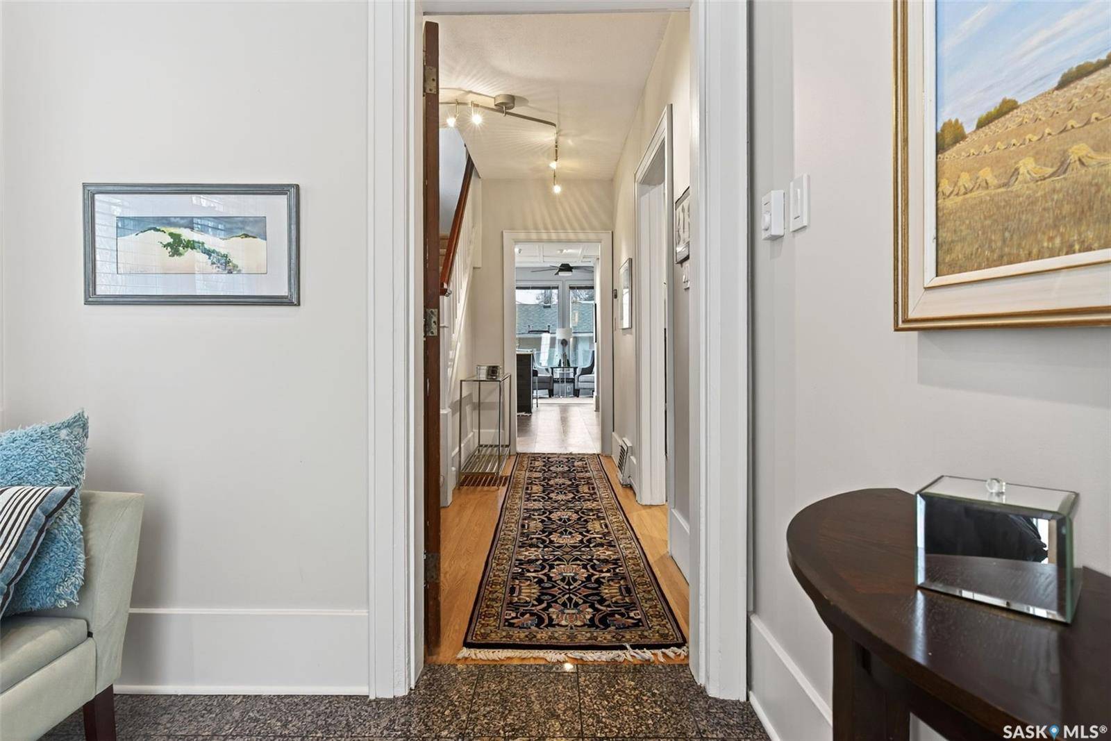 Regina, SK S4T 1L9,3423 Victoria AVENUE