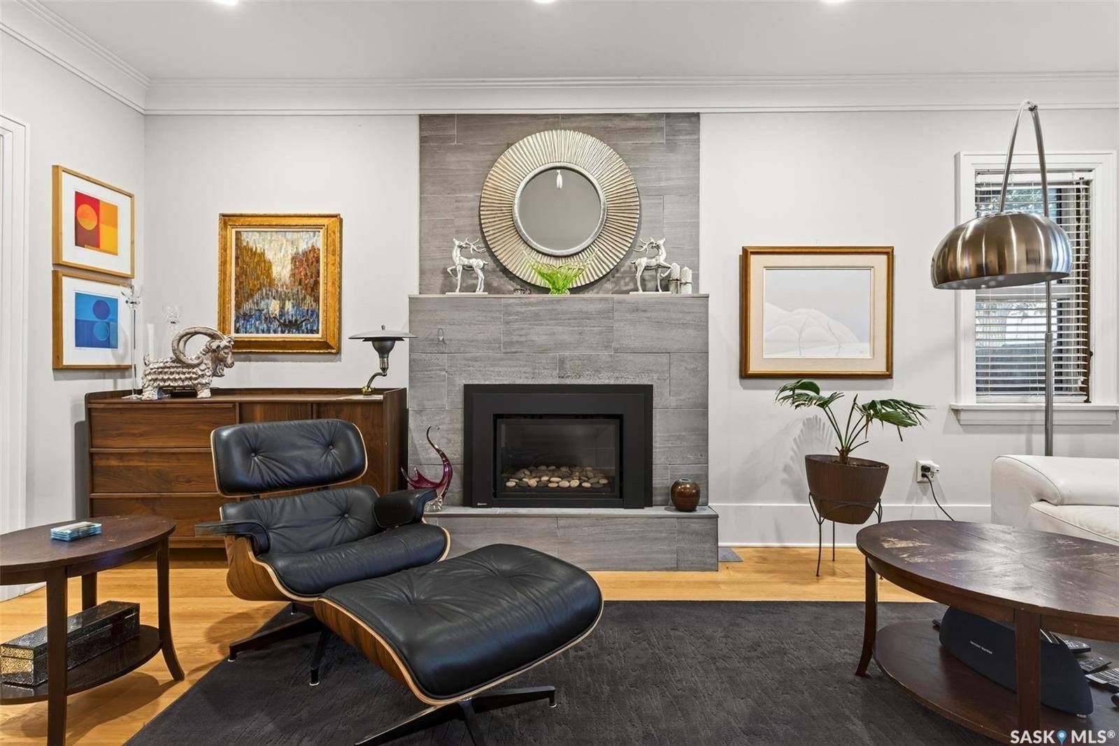 Regina, SK S4T 1L9,3423 Victoria AVENUE