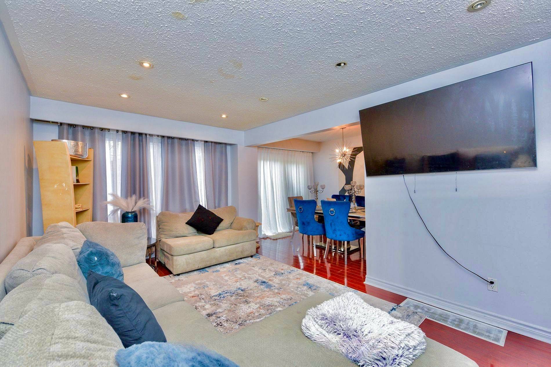 Mississauga, ON L4T 3C7,7500 Goreway DR #92