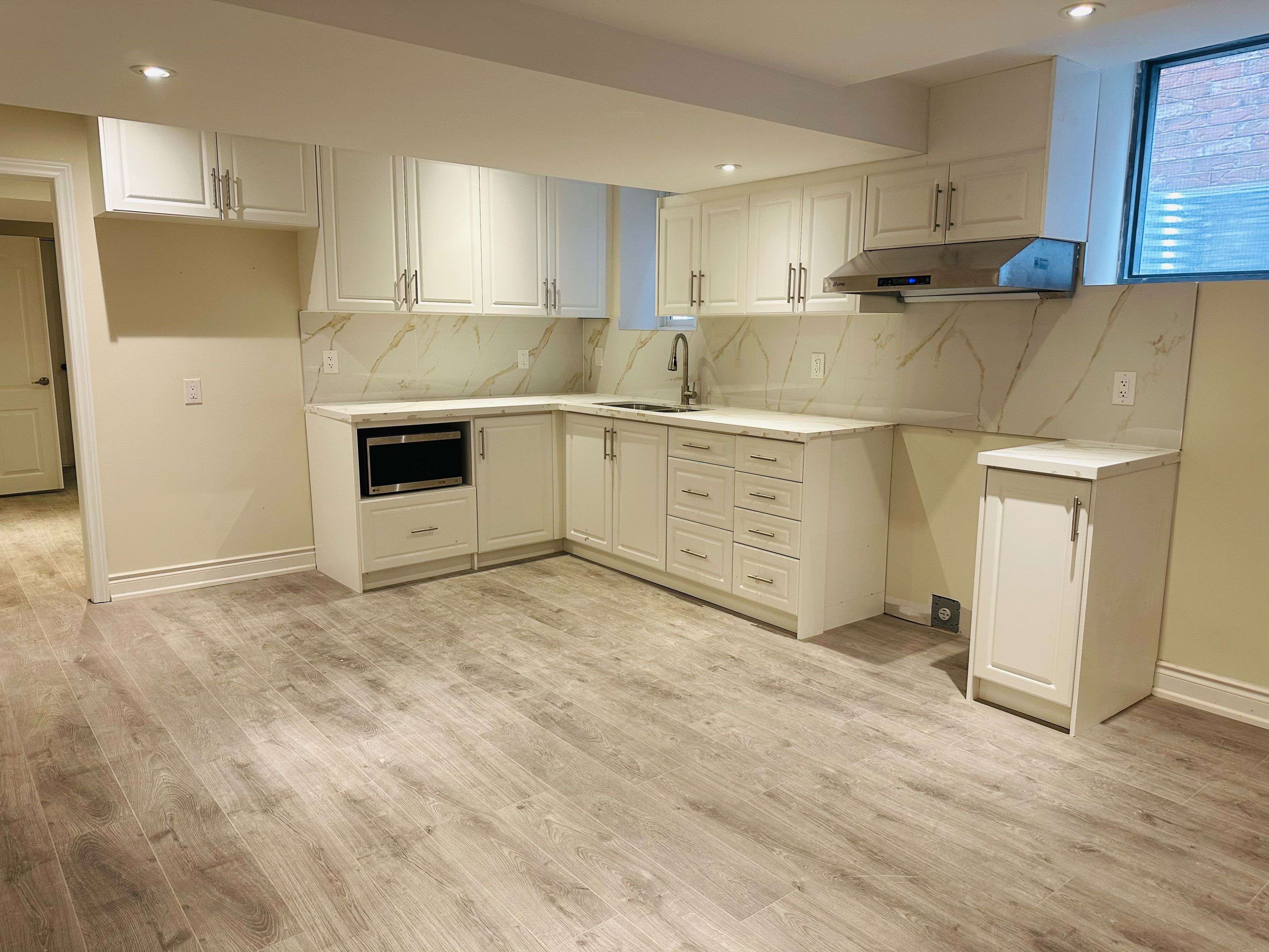 Brampton, ON L6X 3A3,39 Lampman CRES