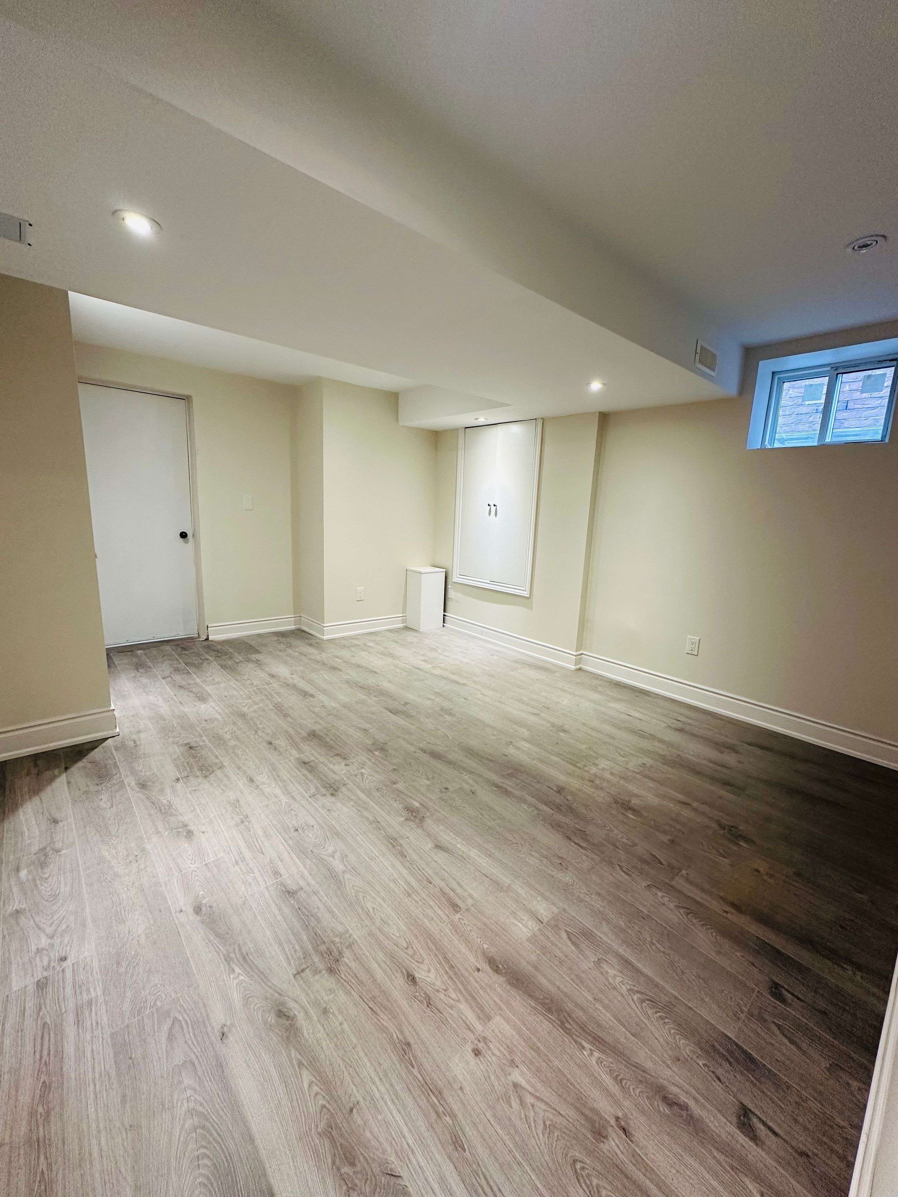 Brampton, ON L6X 3A3,39 Lampman CRES