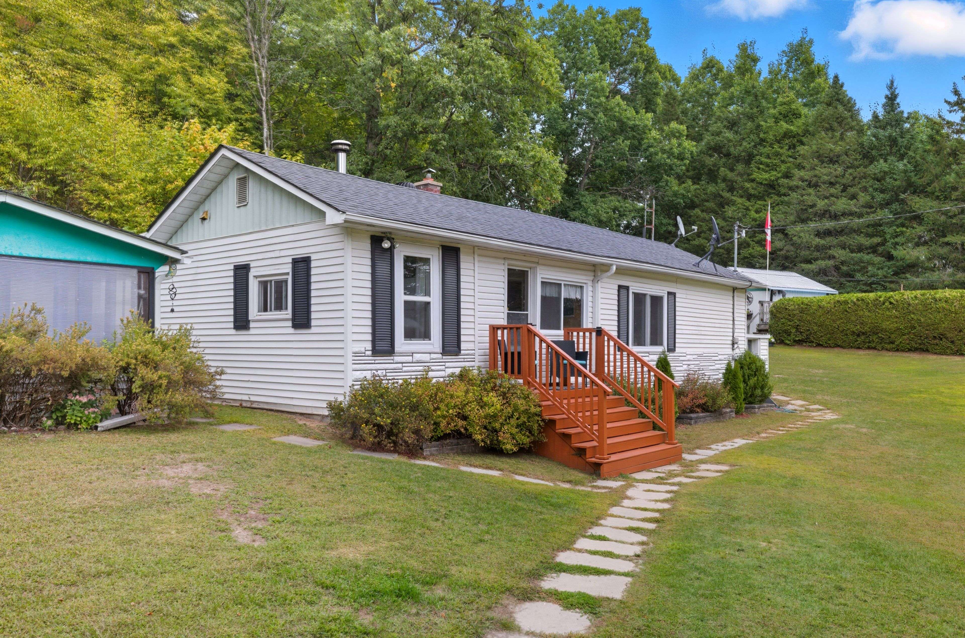 Lanark Highlands, ON K0G 1M0,4588 McDonalds Corners RD