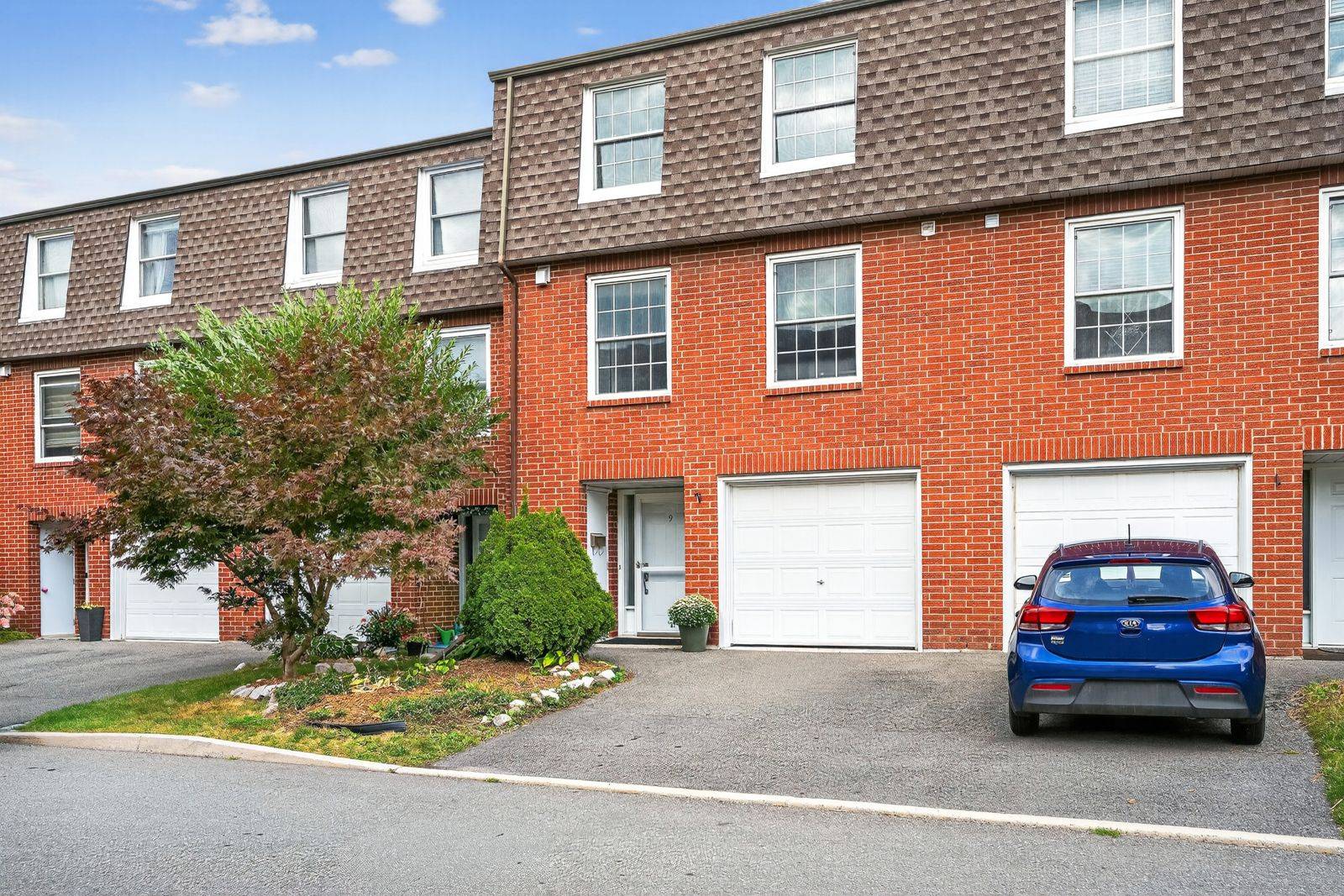 Mooneys Bay - Carleton Heights And Area, ON K2C 3P4,9 Moorside Private