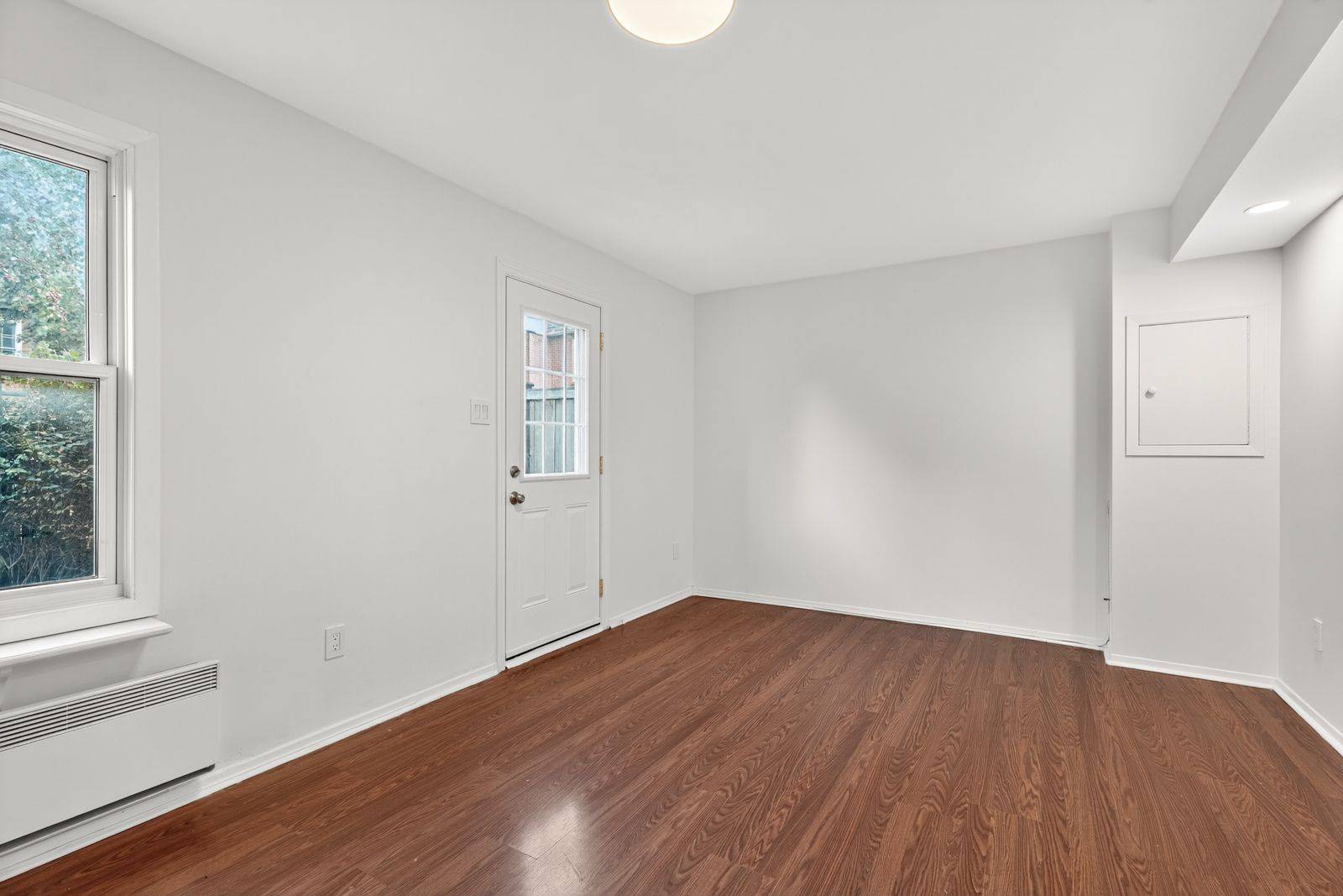 Mooneys Bay - Carleton Heights And Area, ON K2C 3P4,9 Moorside Private