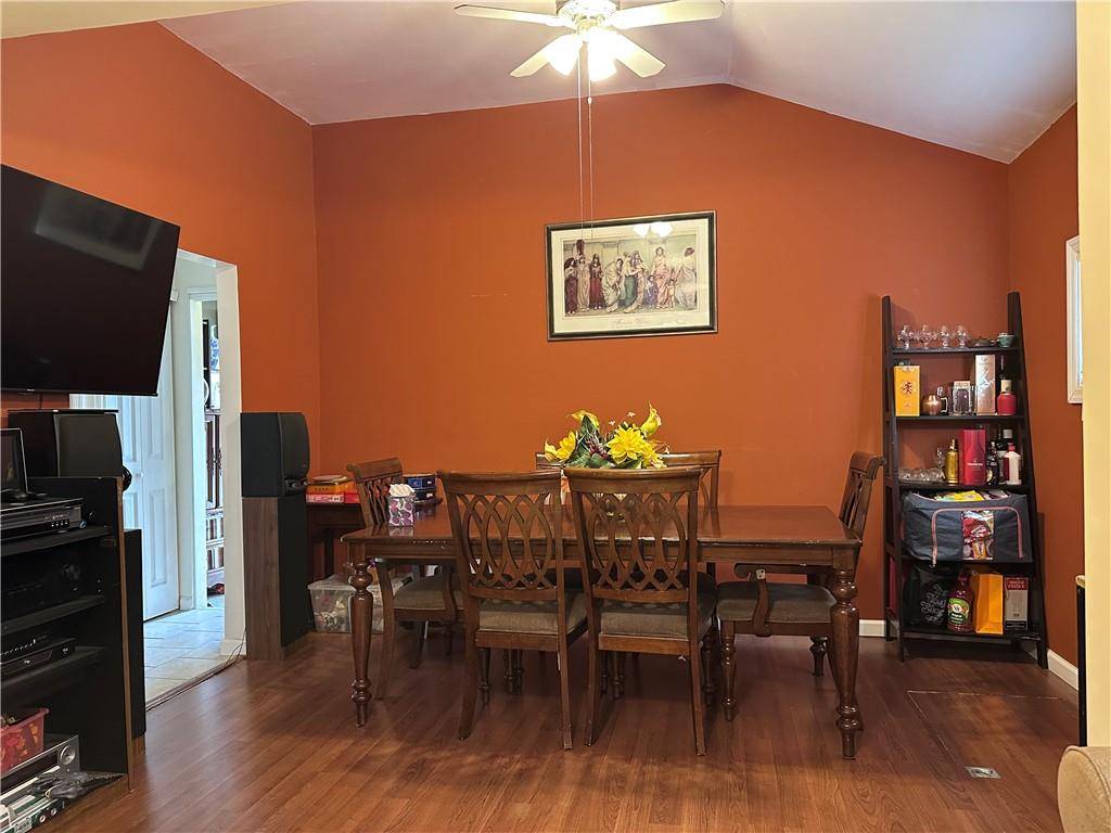 Staten  Island, NY 10305,55 Lansing ST