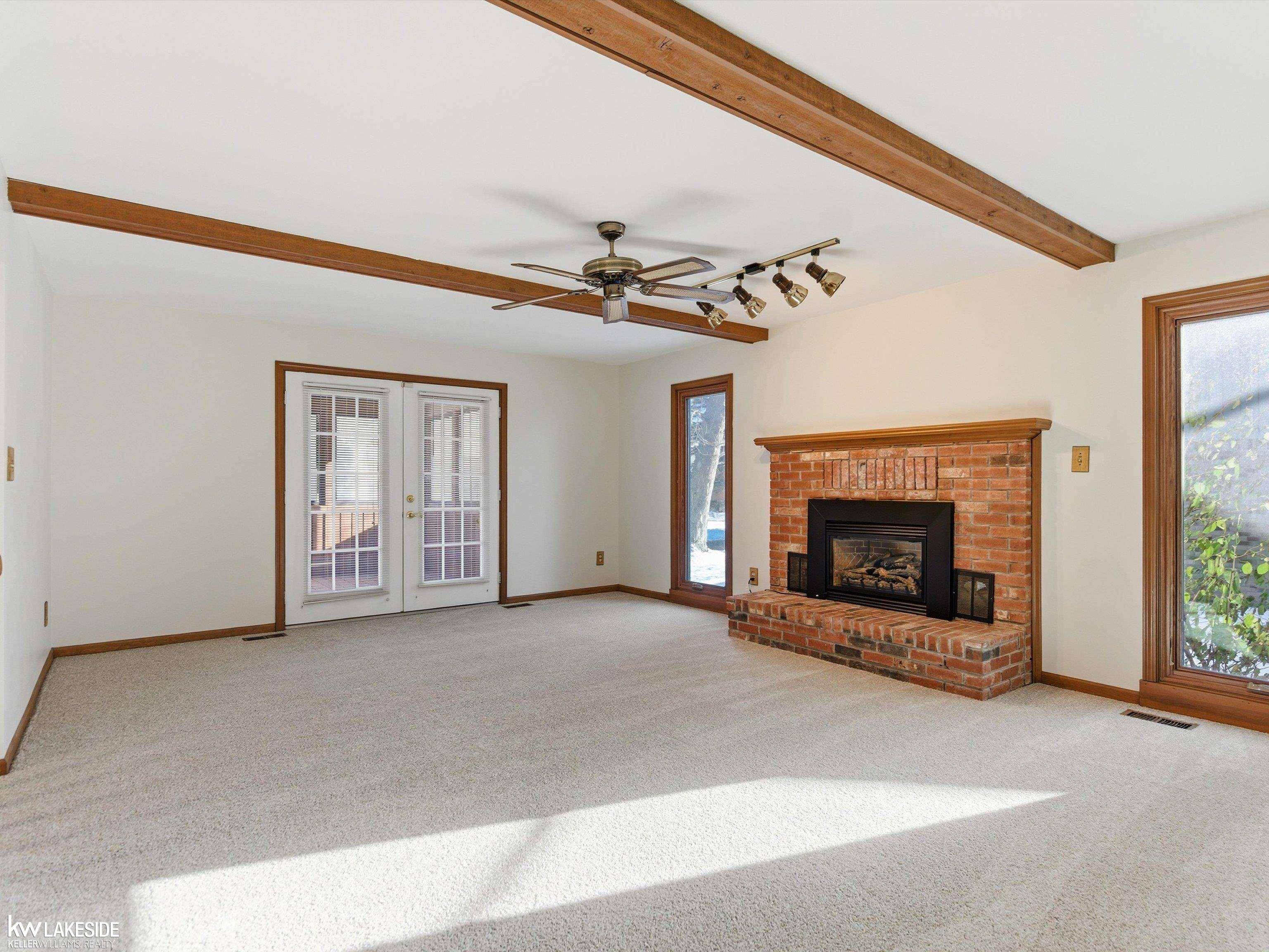 Troy, MI 48085,6190 Silverstone DR