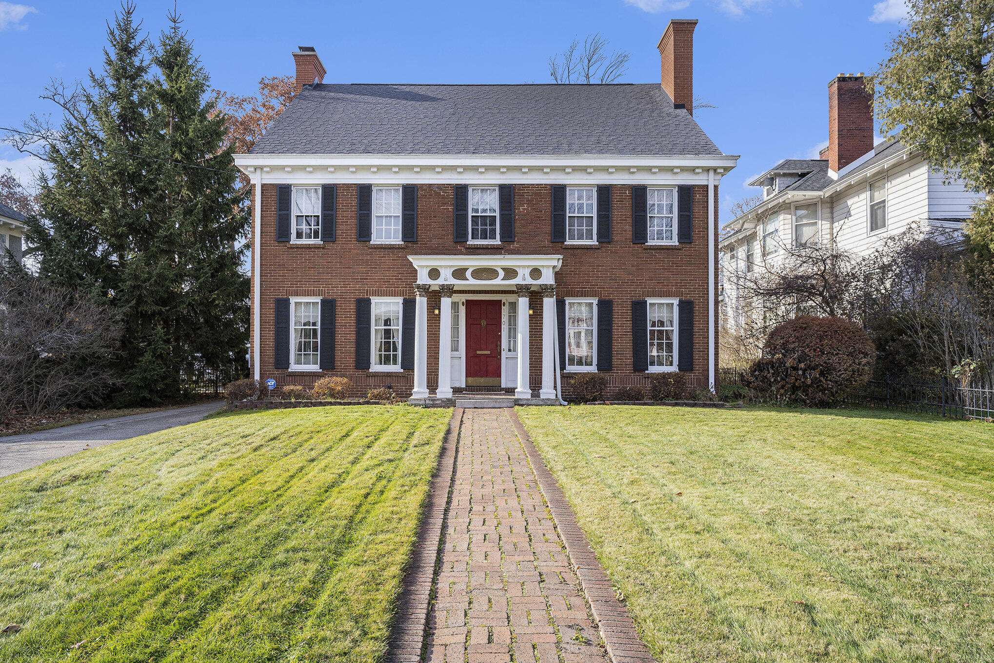 Muskegon, MI 49441,1701 Jefferson ST