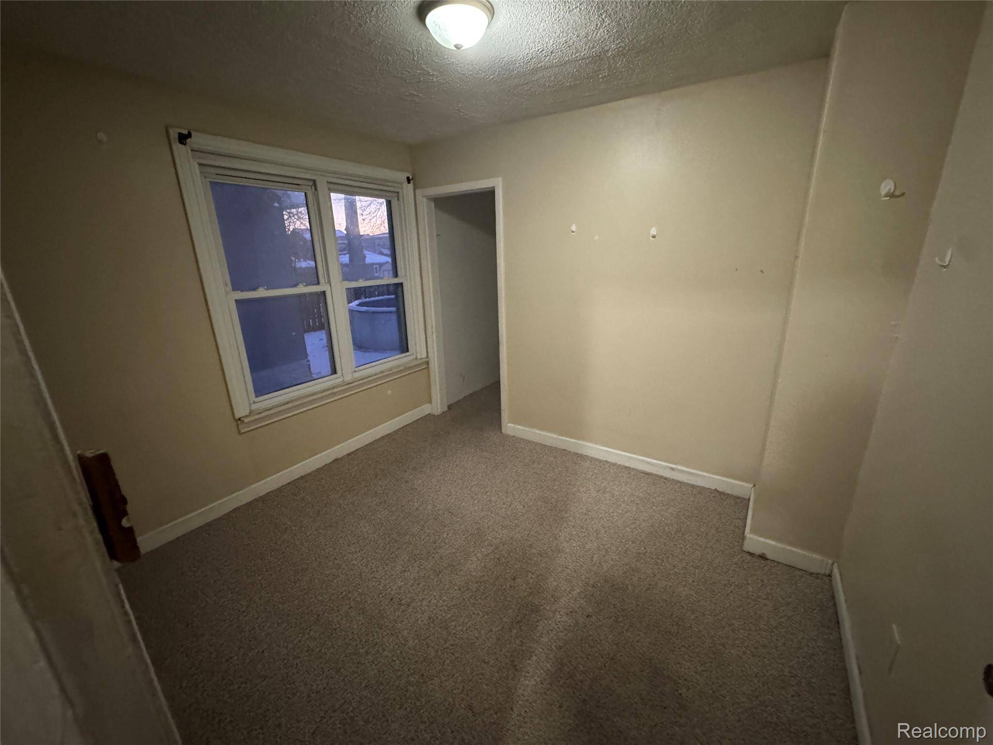 Dearborn Heights, MI 48125,4128 Huron ST