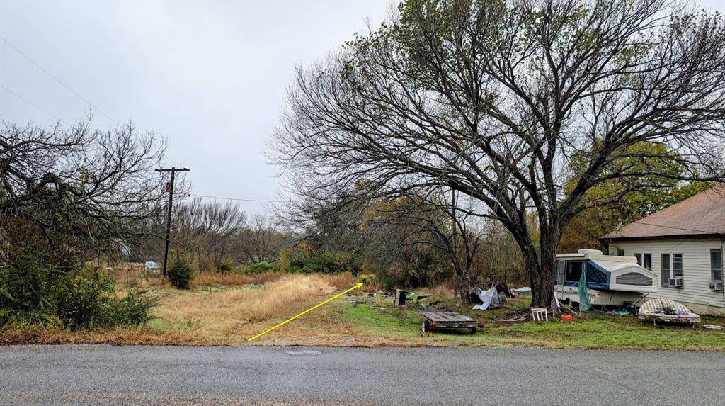 Whitewright, TX 75491,504 E Walnut