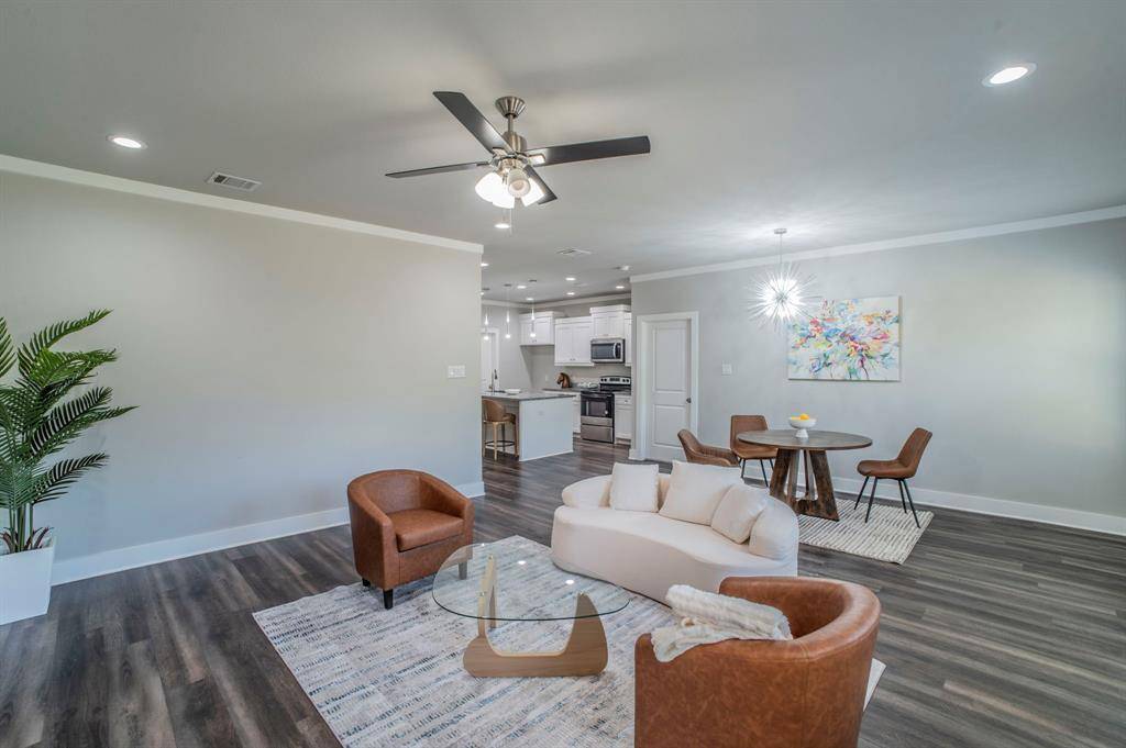 Dallas, TX 75216,4915 Strobel Avenue