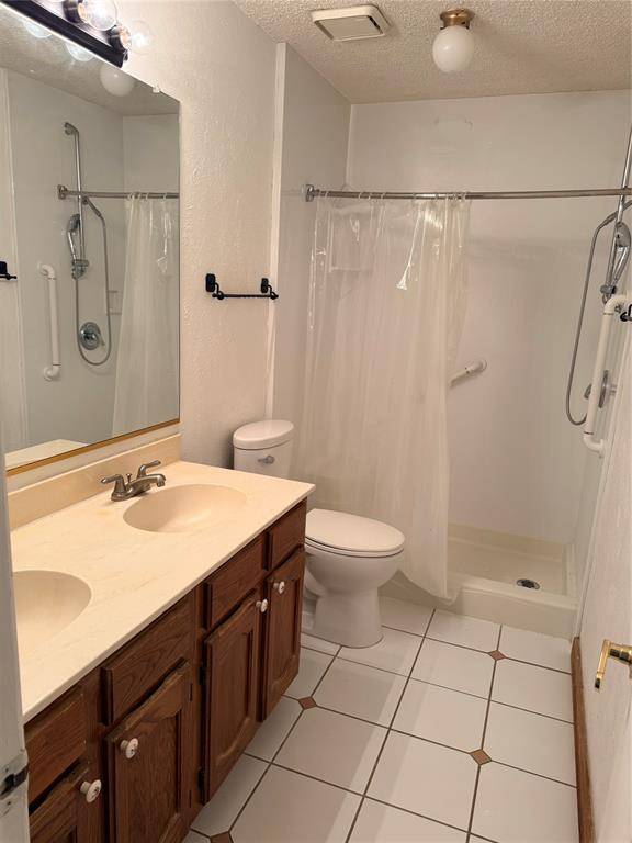 Euless, TX 76039,2809 Newkirk Court