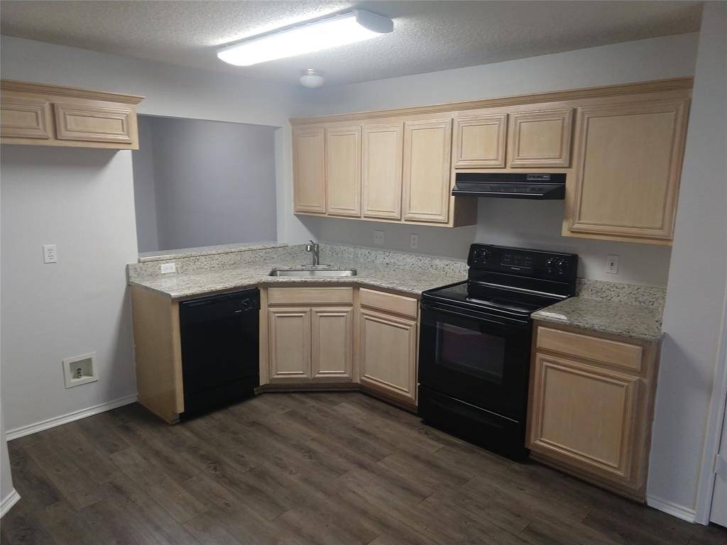 Arlington, TX 76017,5706 Vandalia Trail