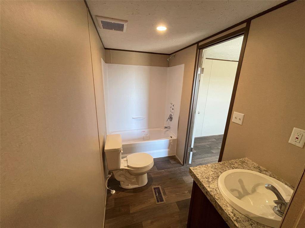 Hawley, TX 79525,11098 PR 316