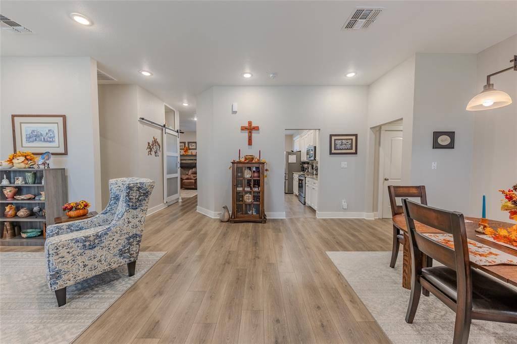 Mineola, TX 75773,557 County Road 2610