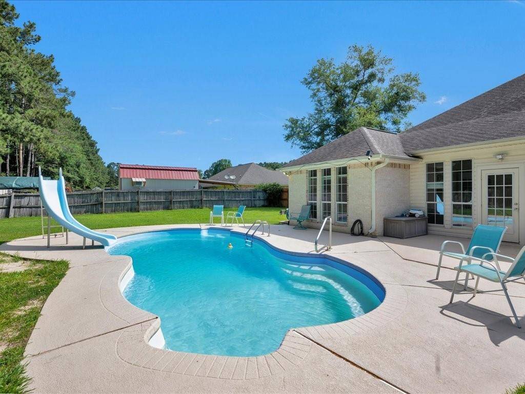 Huntington, TX 75949,262 Creekwood Drive