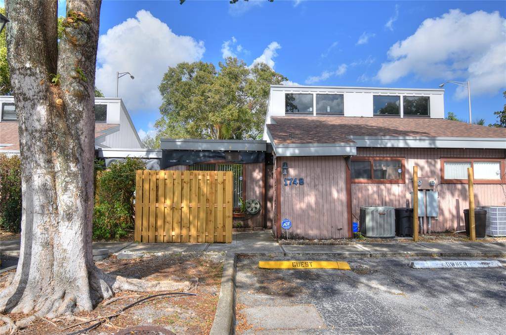 Plantation, FL 33313,1748 NW 74th Ave #19