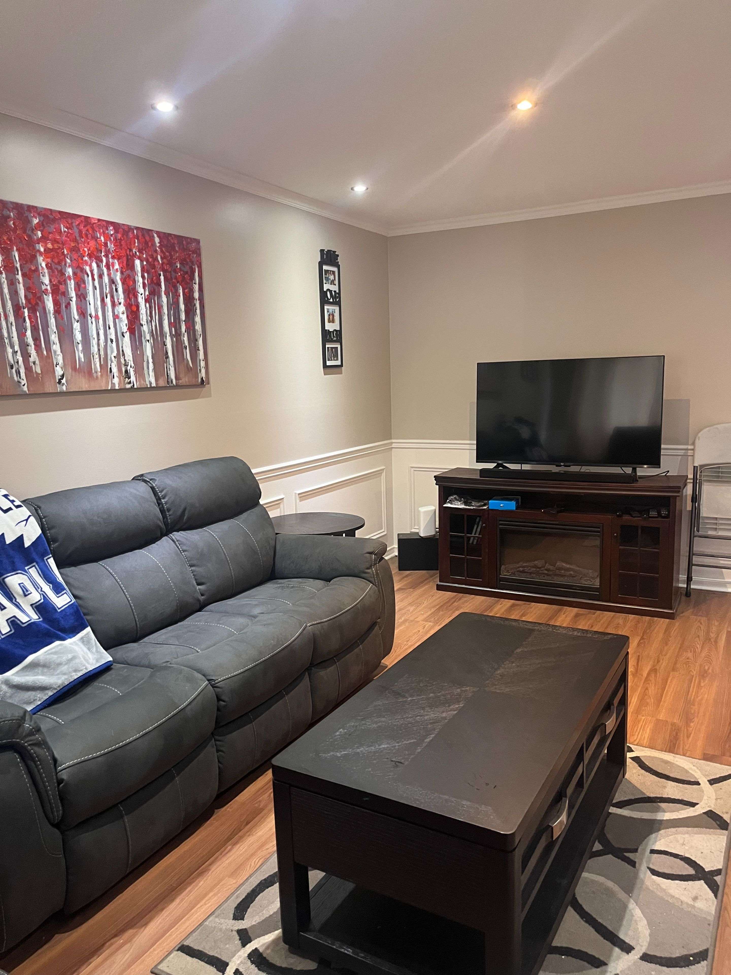 Kanata, ON K2L 1R4,106 GLAMORGAN DR #1