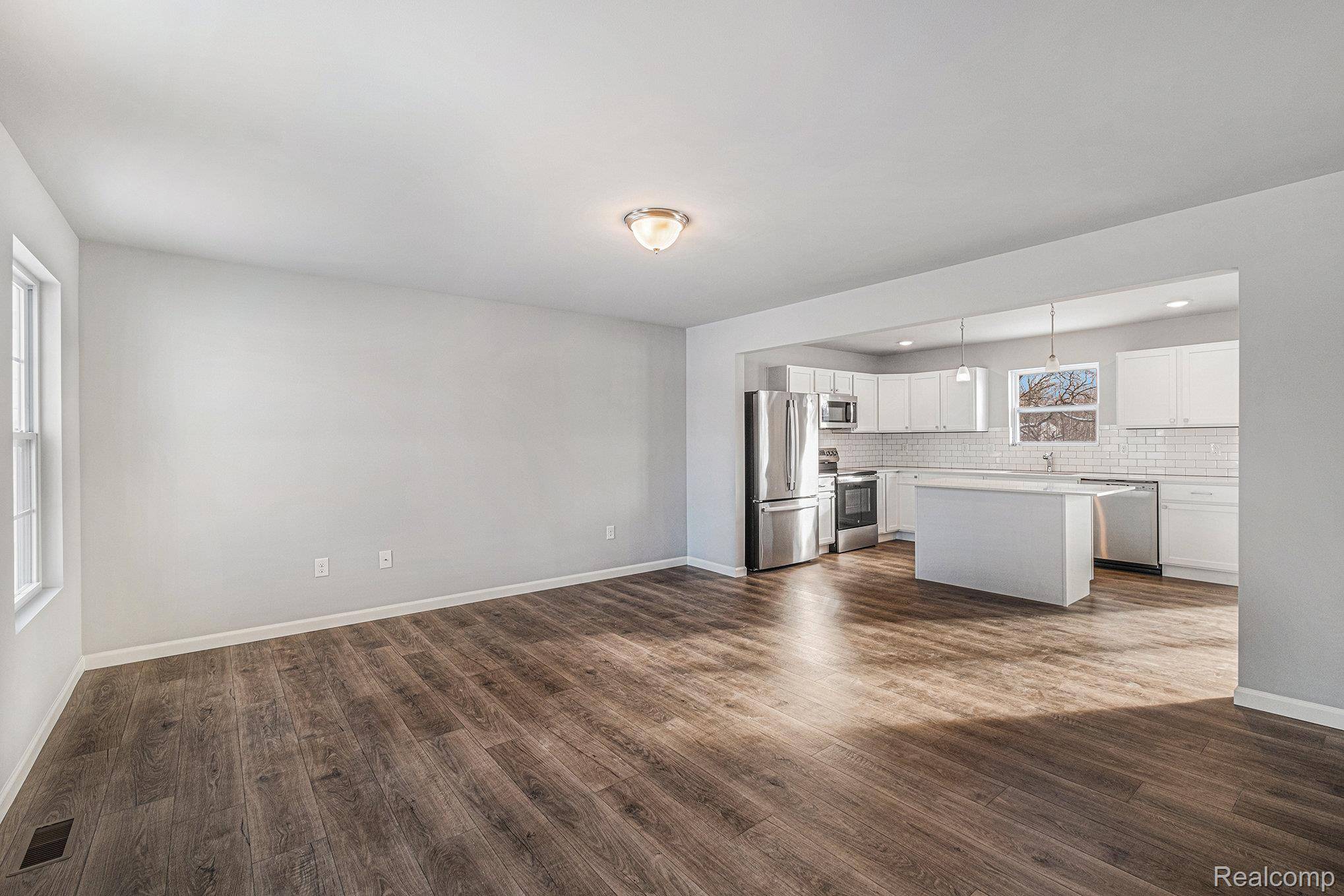 Davisburg, MI 48350,114 Forest WAY