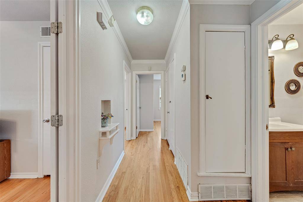 Dallas, TX 75218,11310 Sinclair Avenue