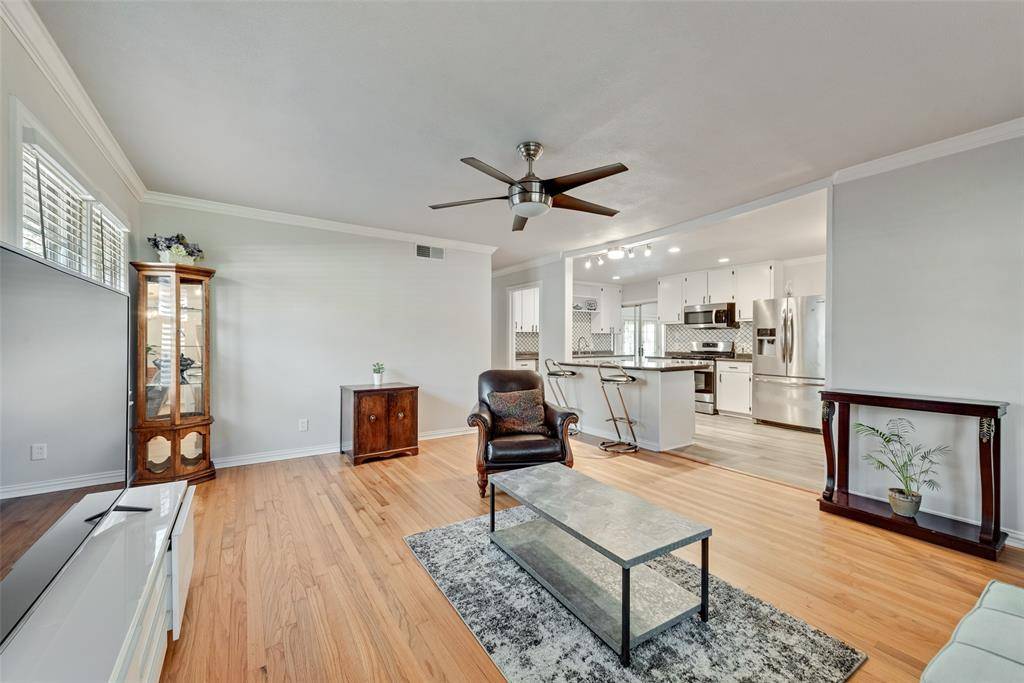 Dallas, TX 75218,11310 Sinclair Avenue