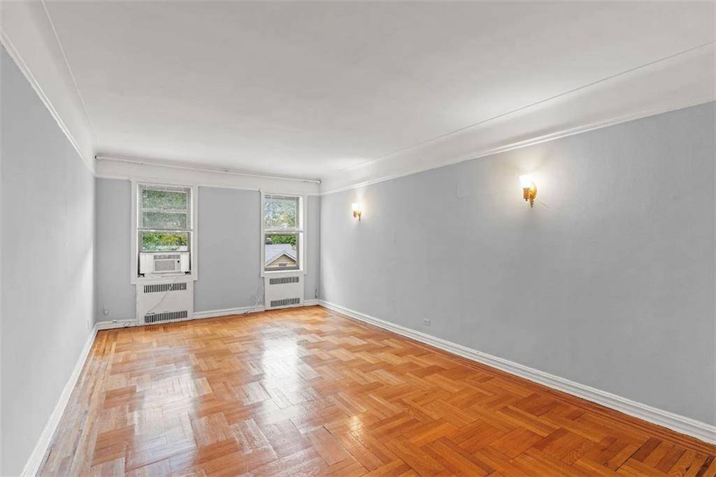 Brooklyn, NY 11218,300 Ocean Pkwy #4S