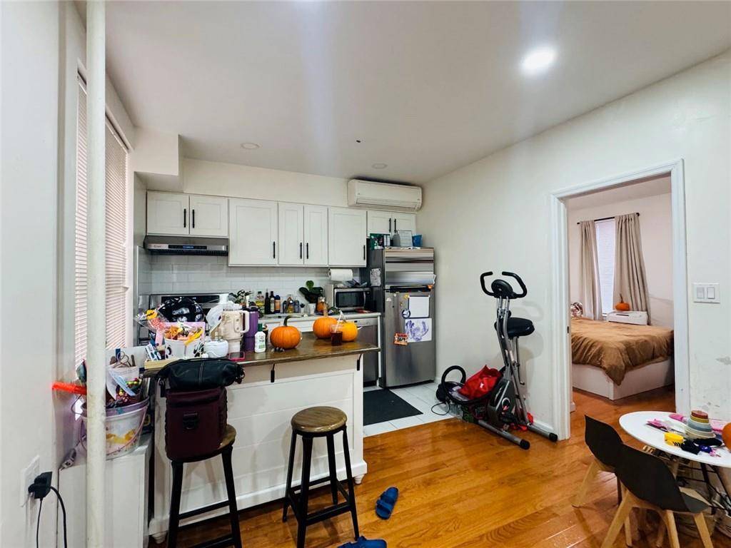 Brooklyn, NY 11209,328 91st ST