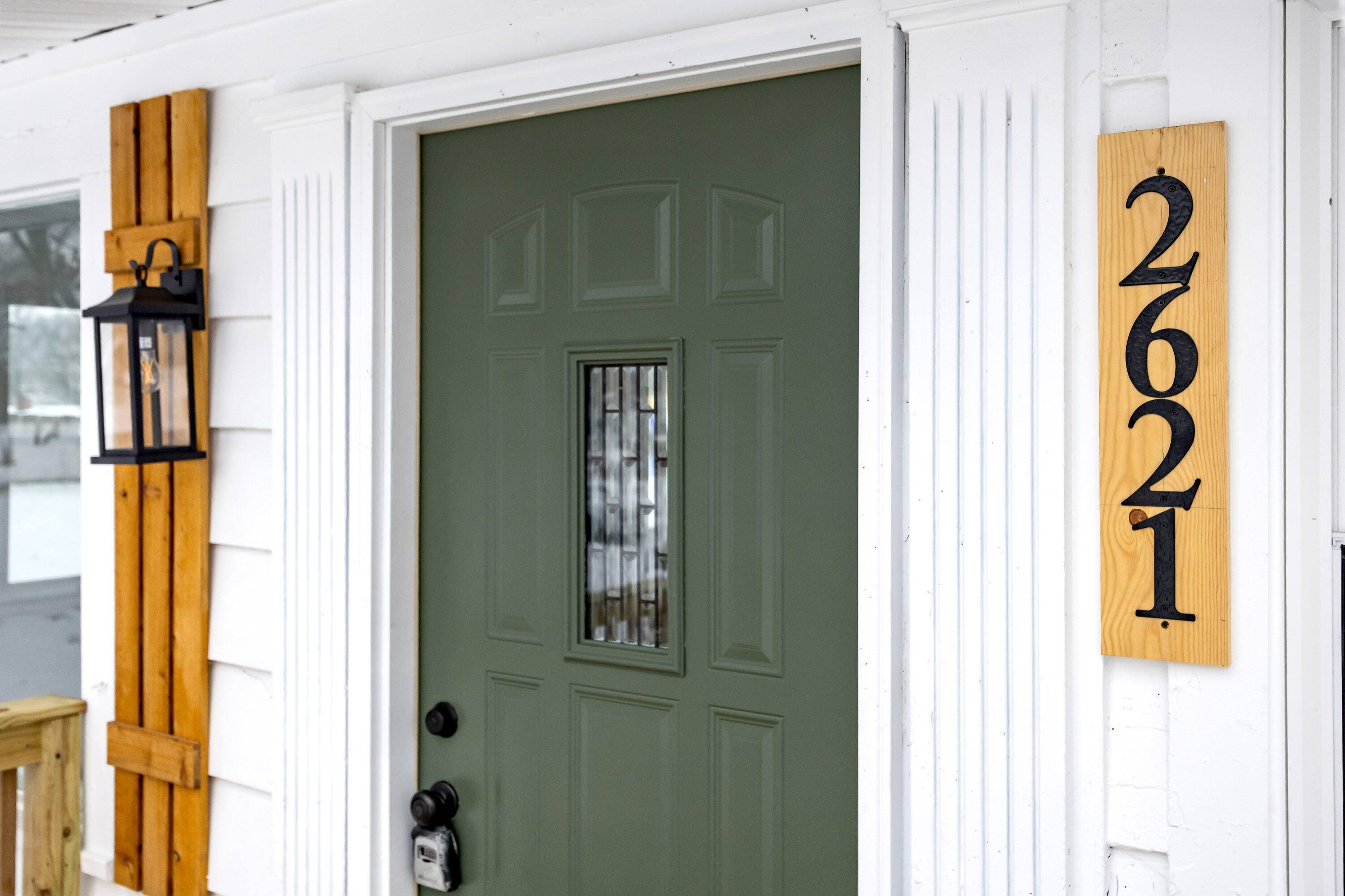 Wyoming, MI 49509,2621 Poe AVE SW